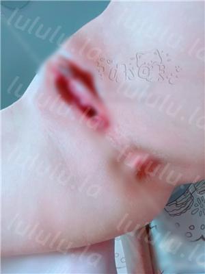 推特萌妹 小宅咪 可爱反差裸舞 超粉嫩小穴插出小白浆 预览图 8