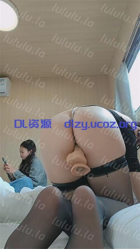 騷逼推拿醫生【霍曉彤】雙穴齊開,戶外掰逼,熟人旁道具自慰,極品人妻,專業治療陽痿,閉眼撸包射41V 4.1GB 预览图 12