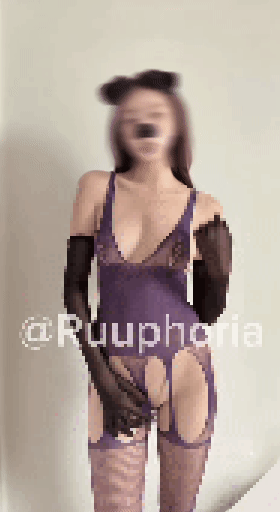【超精品】推特超好身材妹子【Rue】极品裸舞 露出等 超顶 预览图 10