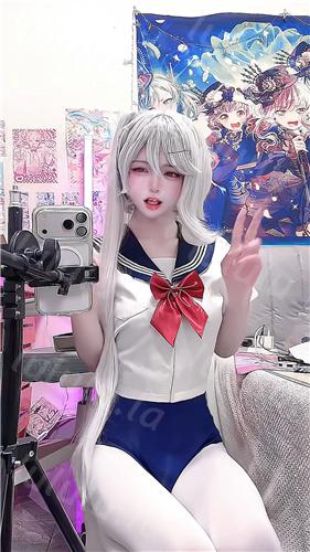 抖音超萌COSER 樱妈 情趣COS内衣小福利 舞动诱惑美翻了【328M】 预览图 5