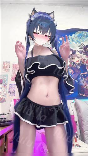 抖音超萌COSER 樱妈 情趣COS内衣小福利 舞动诱惑美翻了【328M】 预览图 4