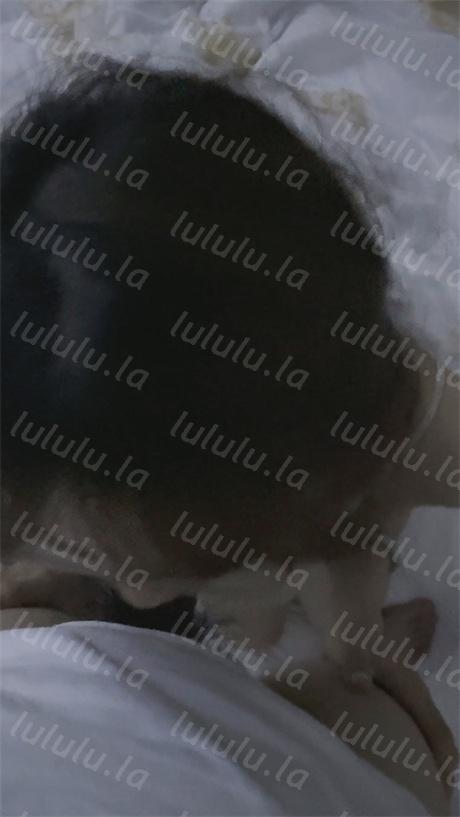 ❣️推荐❣️抖音颜值嫩妹【吴希诺】好身材大长腿,榨精大哥,精品小穴好嫩,口活干炮一条龙,怼脸拍还不好意思14V 预览图 12