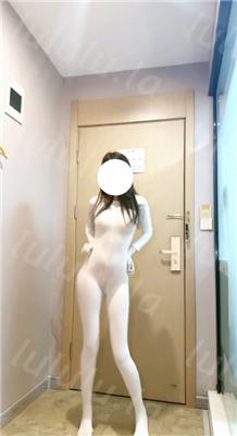 推特萝莉嫩妹 优米 裸舞自摸幸福啪啪 JK小蛋糕大合集 预览图 18