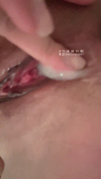 【三歲小寶寶】8.5号 六芒星捆綁+小穴塞跳蛋 被哥哥玩弄到高潮 624.3MB 预览图 9