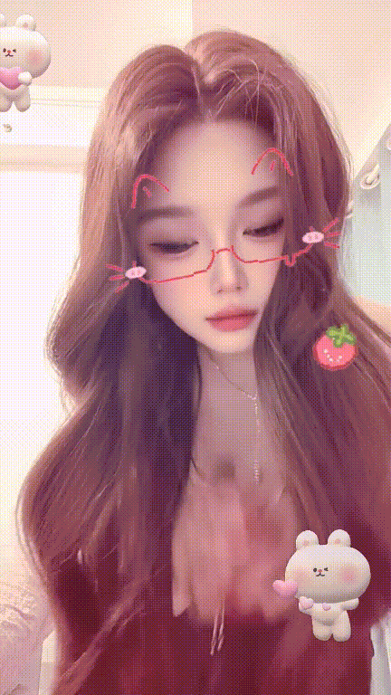 【原相機洩密】快手高顔值巨乳騷母狗，極品微胖小姐姐線下約炮榜一大哥，各種調教啪啪野戰，原檔無水印(24V) 2.49GB 预览图 2