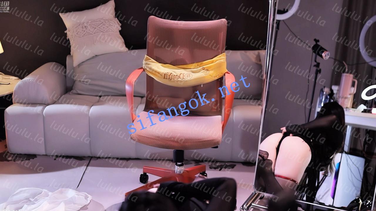 【不要在线解压】【斗鱼】素柠i 情趣骚舞精选6V，尺度再次惊艳突破 预览图 8