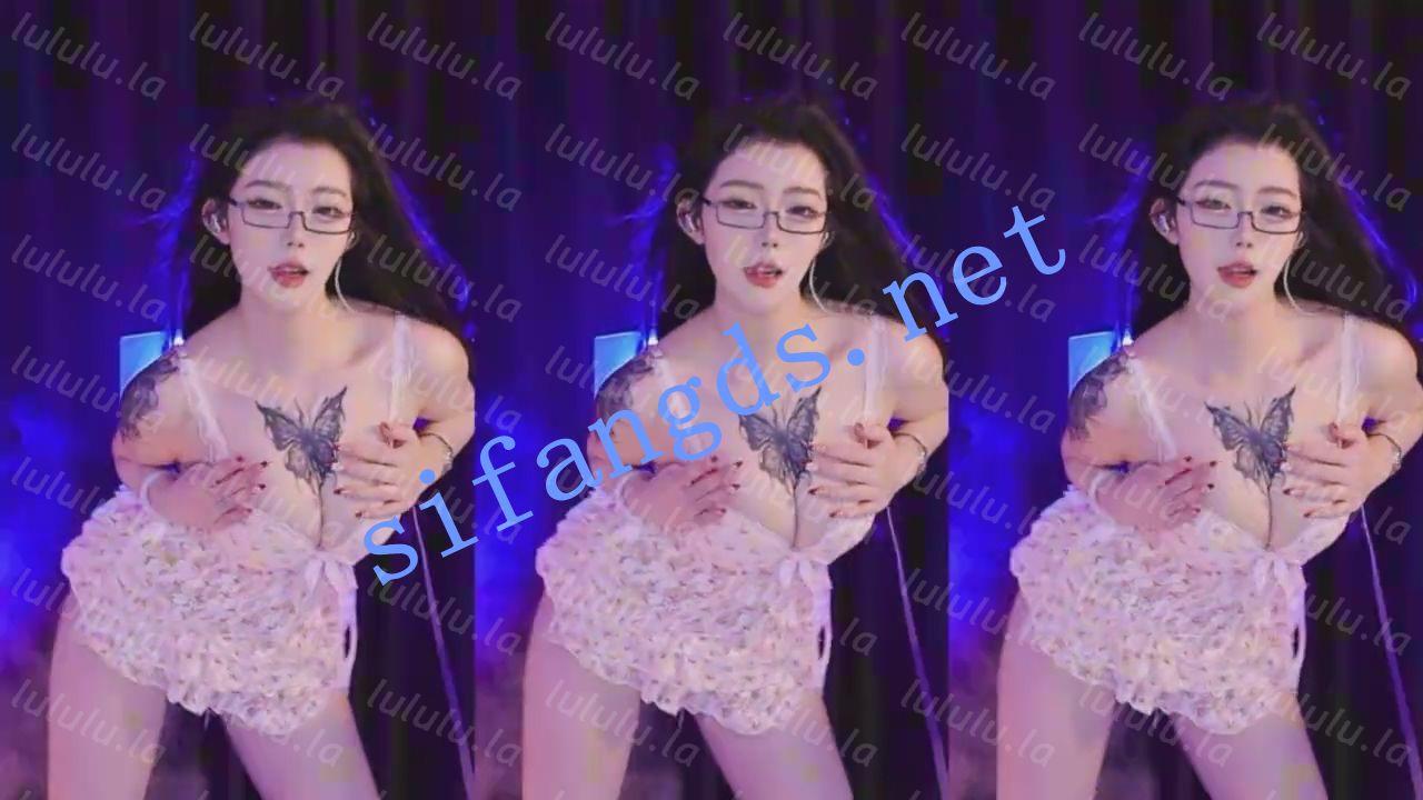 【不要在线解压】⭐【漂漂直播】S23 深沟大奶 整活擦边大尺度抖奶骚舞 82V 预览图 30