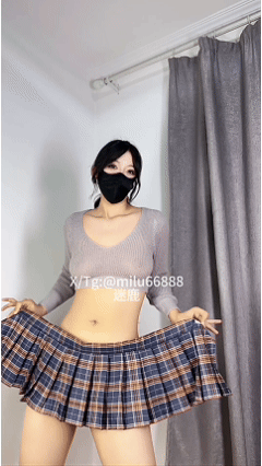 【不要在线解压】推特极品裸舞姬 迷鹿 8月会员裸舞 抖音风反差顶B抖奶起飞 预览图 11
