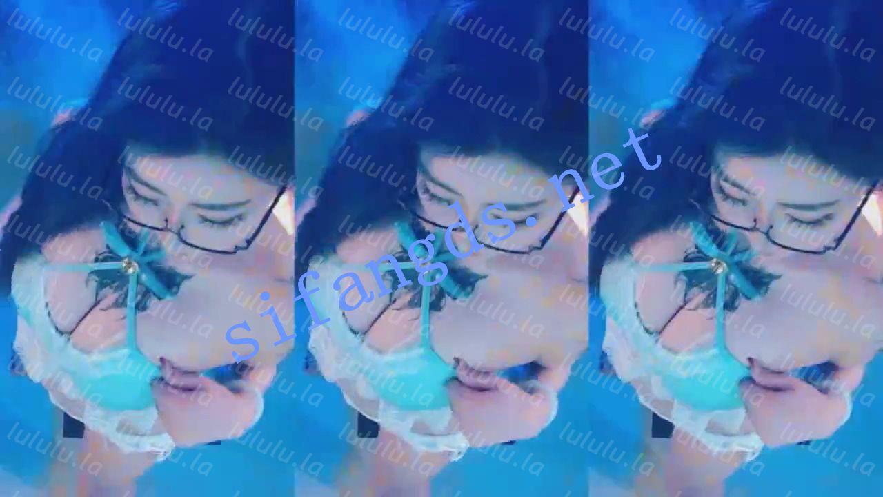 【不要在线解压】⭐【漂漂直播】S23 深沟大奶 整活擦边大尺度抖奶骚舞 82V 预览图 52