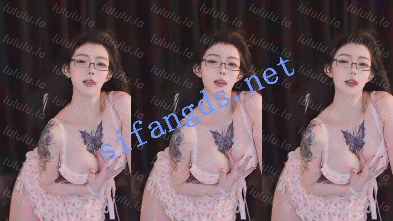 【不要在线解压】⭐【漂漂直播】S23 深沟大奶 整活擦边大尺度抖奶骚舞 82V 预览图 53