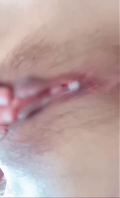 【不要在线解压】快手大奶骚妹 牛牛大了 大尺自慰喷奶 丝袜制服裸舞电臀-2 预览图 11
