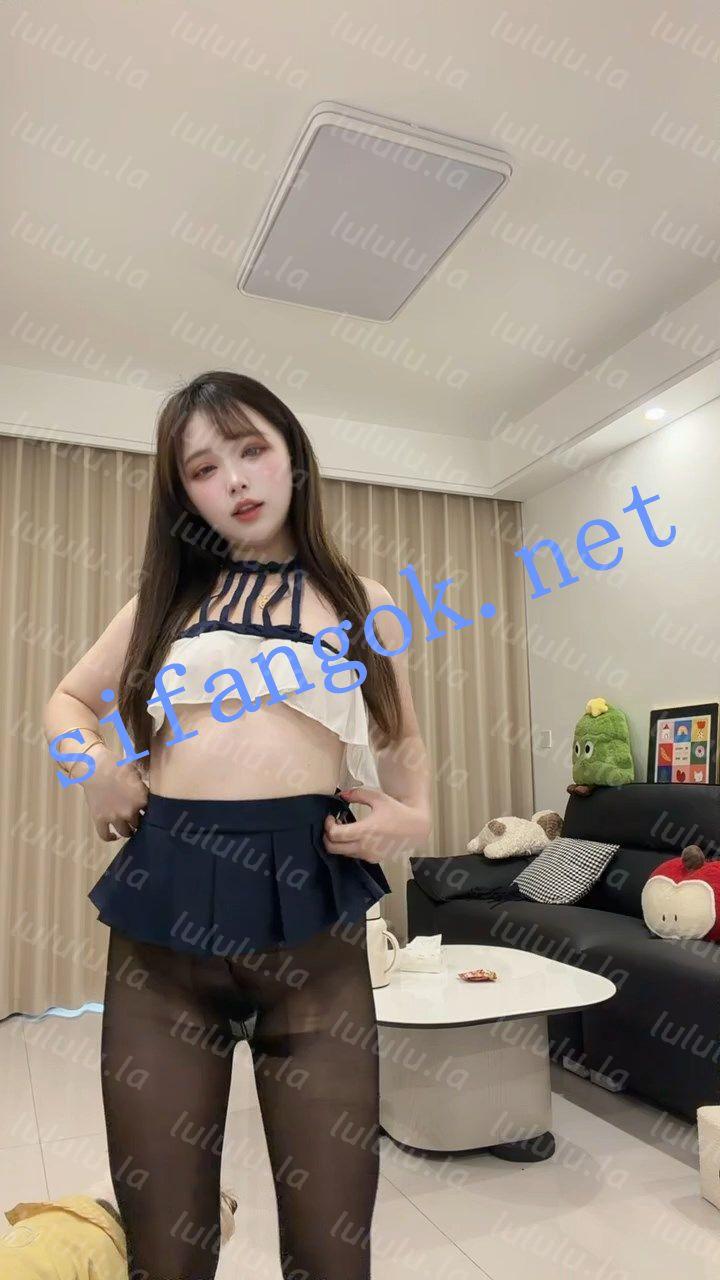 【不要在线解压】快手12W甜妹 王木木 私定裸舞大尺自慰 脸穴同框多毛爽翻了 预览图 6
