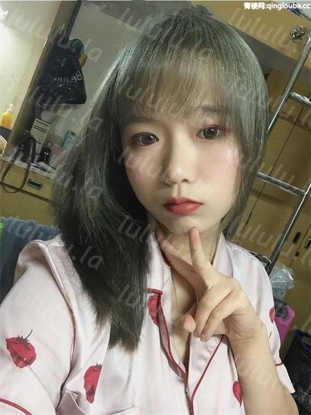 弯弯国立大学大二学妹 超级巨乳 约炮爽完 [1V/3.09G] 预览图 2