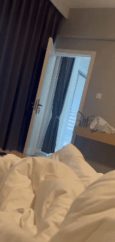 【不要在线解压】【快手抖音颜值精选25.6月合集】各路网红美女闪现露点走光 预览图 15