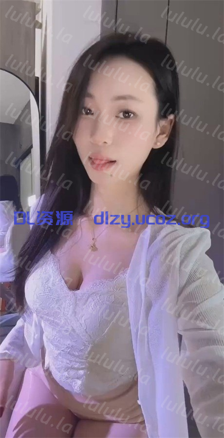 快手騷逼少婦【嬌妻小魚】裸舞誘惑,大尺度掰逼展示,極品少毛一線天,這條小肉縫看着有性欲38V 1.2GB