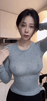 【不要在线解压】【快手抖音颜值精选25.6月合集】各路网红美女闪现露点走光 预览图 25