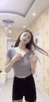 【不要在线解压】【快手抖音颜值精选25.6月合集】各路网红美女闪现露点走光 预览图 9