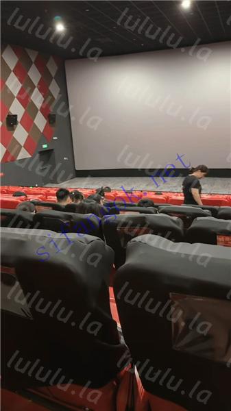 【不要在线解压】抖音主播 菠萝噗噗 大奶眼镜妹骚舞露出 疯狂啪啪起飞福利 预览图 11