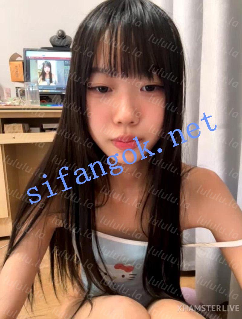 ❤❤❤ST校花级别~【xinyu789】美女大黑牛+跳蛋自慰高潮不断 预览图 7
