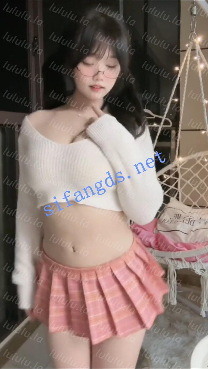 【不要在线解压】B站抖音百万粉 火锅炖兔仔 凹菟嫚 定制裸舞奶子甩飞了 预览图 4