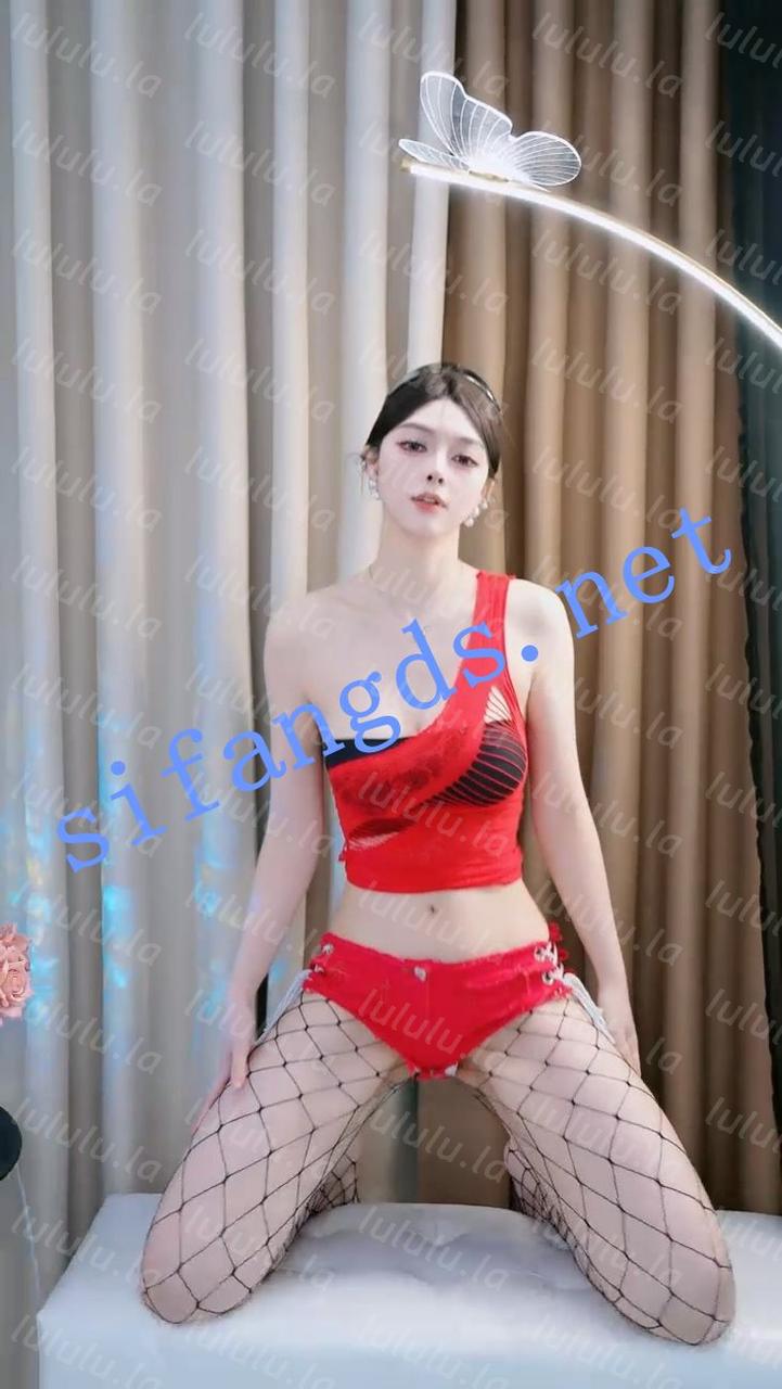 【不要在线解压】⭐【时光直播 畅聊】S34 深沟半球抖奶 整活擦边性感骚舞 预览图 15