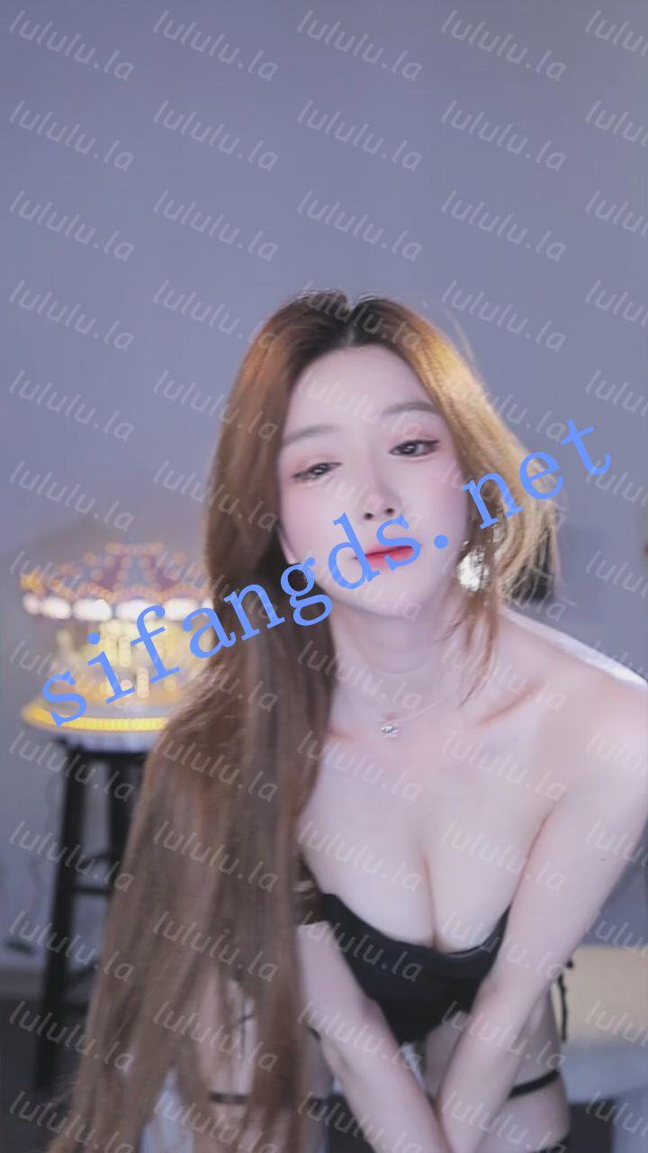 【不要在线解压】⭐【漂漂直播】S21 深沟半球抖奶 整活擦边露内大尺度骚舞 预览图 9