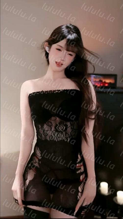【不要在线解压】【来秀】别管了 陈欣然 软软 幺鸡 骚货们跳骚舞 漏内裤 27v 预览图 16