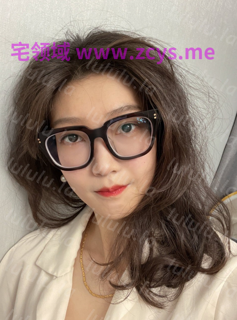 尤物级眼镜小姐姐，温婉气质却充满骚骚的感觉，看了就想狠狠插她，被草的啊啊叫2p1v503m 预览图 2