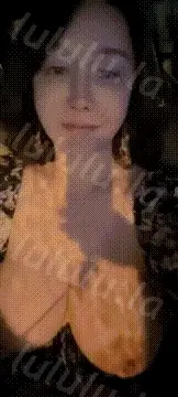 【原檔洩密】天津極品巨乳人妻婚内出軌 風情全開性愛自拍 挑逗細節令人遐想顔值高氣質好 風韻十足又騷還會玩【115M_9V+15P】 预览图 1