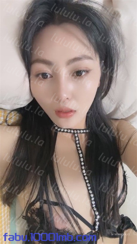 顔值少婦【哇塞範冰冰】奶圓逼粉,好身材大長腿,穿上衣服完全不像賣的,性欲爆表雙道具都無法滿足12V 5.92GB