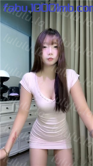快手主播 香菜、一顆小甜柚 新番自慰扣穴 抖奶騷舞福利 142.5MB
