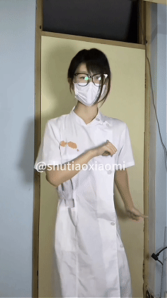 【不要在线解压】推特萌妹 薯条小咪 2026会员福利合集 裸舞和操逼现役小护士 预览图 8