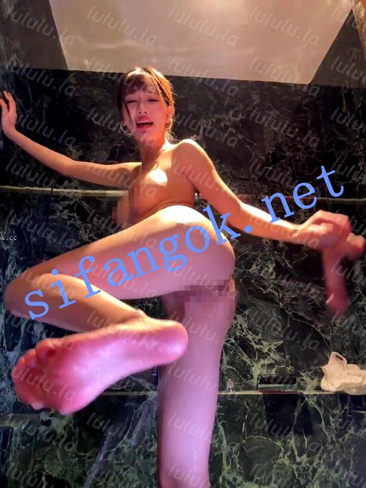 ☛ST开票【nidekikibabe】温泉洗澡票乖女儿发骚各种姿势肛珠 预览图 5