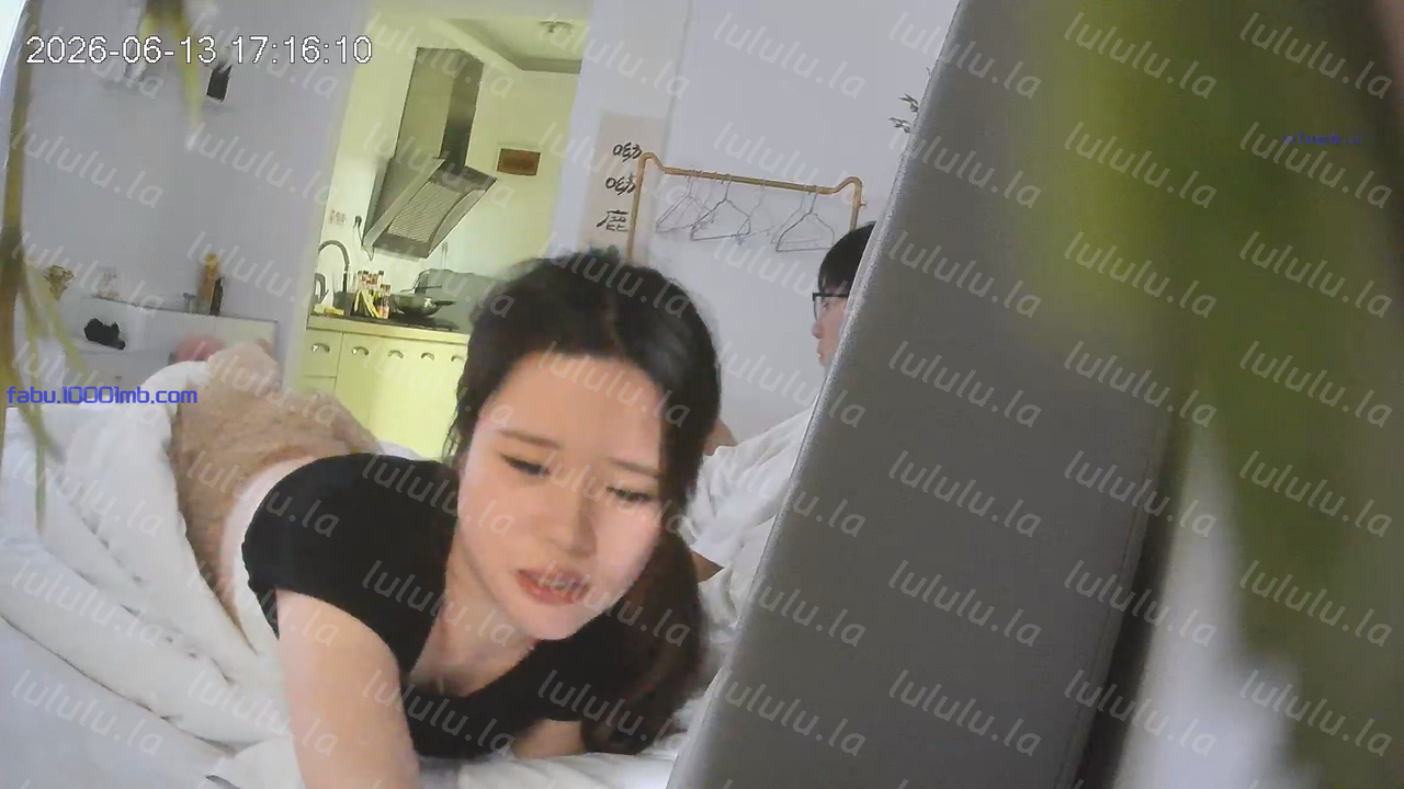 6-13流出酒店近景房偷拍❤️大學生情侶妹子被男友先扣穴後操逼浪叫呻吟 3.18GB