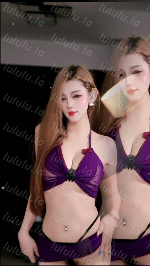 【不要在线解压】【来秀】允禾 牛逼了 透视T裤不够 主动拉起裙子给看毛1v#1