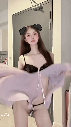 【不要在线解压】推特骚母狗UU yuna_ynxx允娜 大尺裸舞自慰喷水 顶B圣水摇福利 预览图 35