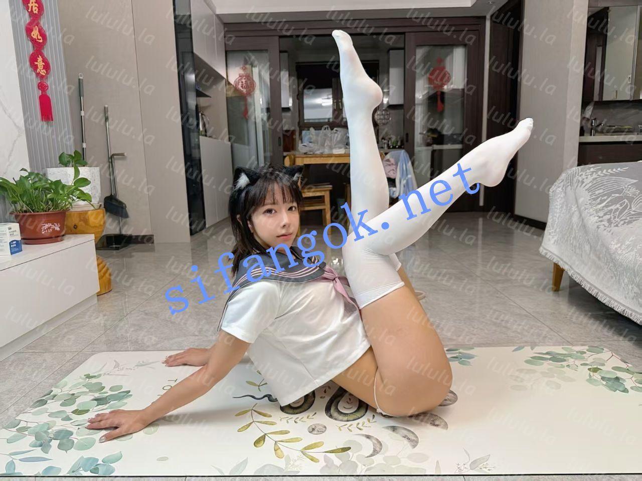 【不要在线解压】B站65W粉极品舞蹈up主【缘樱澪】精致COS反差瑜伽骚舞福利 预览图 24