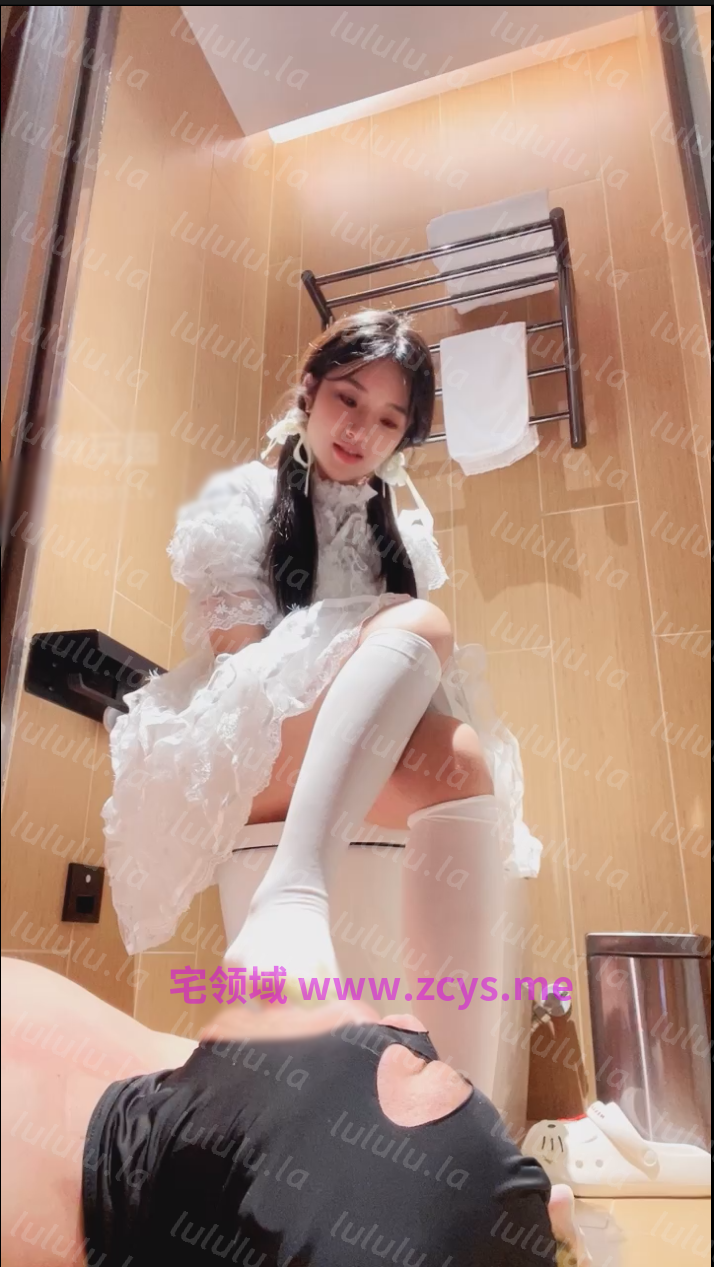 悄玩圈香芊朱朱-260903 可爱洛丽塔白袜虐【2V】【587MB百度云】 预览图 4