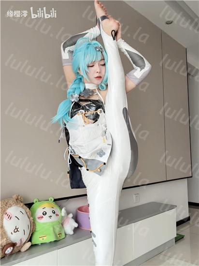 【不要在线解压】B站65W粉极品舞蹈up主【缘樱澪】精致COS反差瑜伽骚舞福利 预览图 16