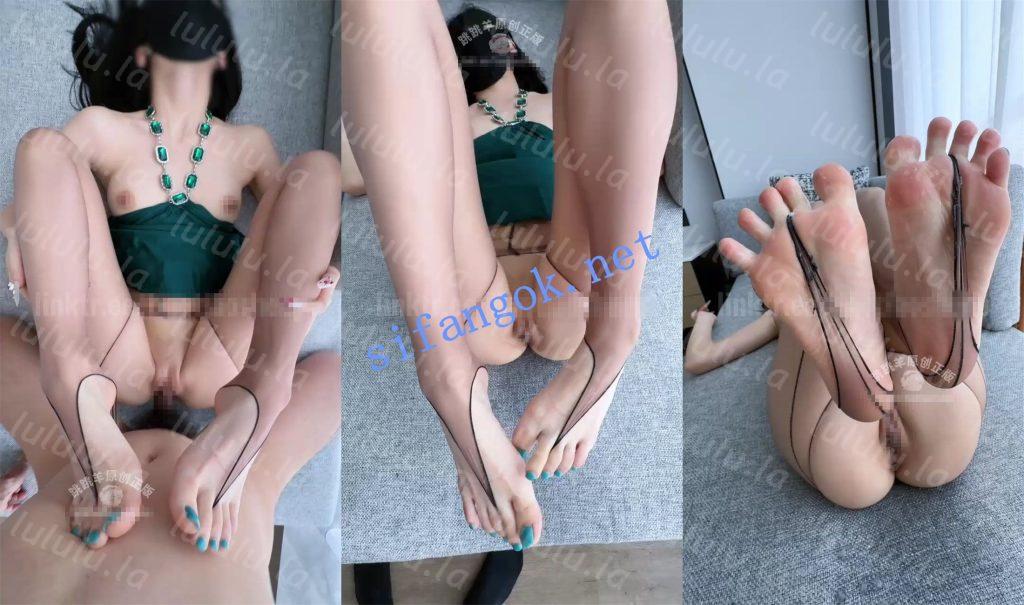 【不要在线解压】超极品人妻【跳跳羊】9.20爆款夹趾配上白嫩美脚被狂嗦不止 预览图 6