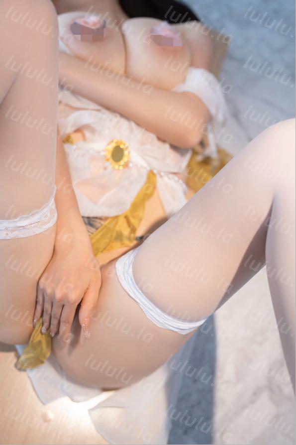【不要在线解压】✨秀人网 潘娇娇 ✨ 核弹巨乳，最新爱在七夕 白色情人节 预览图 2