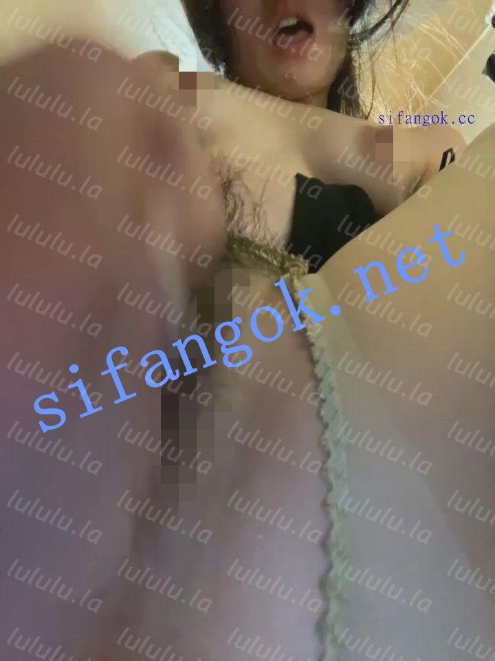 stripchat【门票】yaqing666商场厕所开档肉丝 阳具暴插 预览图 7