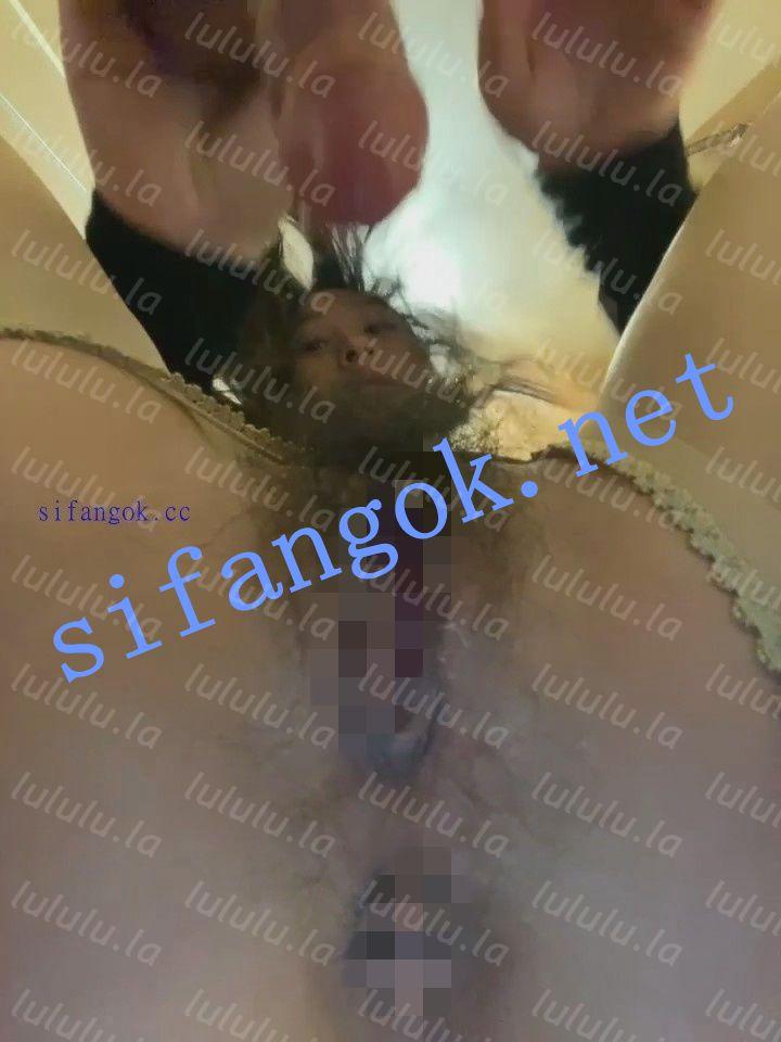 stripchat【门票】yaqing666商场厕所开档肉丝 阳具暴插 预览图 9