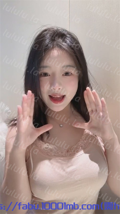 快手騷逼少婦【重生之我是後媽】道具自慰高潮,多人會議掰逼,給大哥提供飛機價值,看小媽掰逼撸管6V 1.46GB 预览图 1