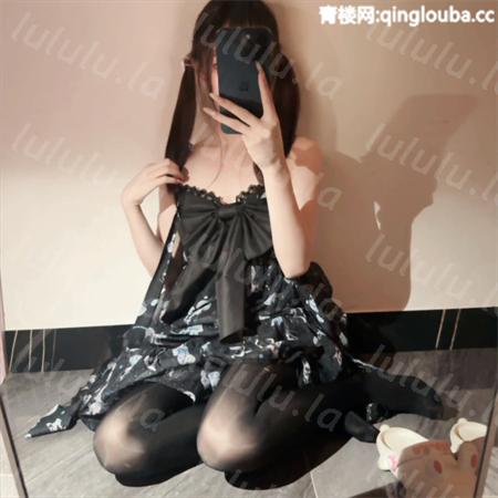 辞宝–19分钟 Cos黑丝斑点裙 [1v/661M]