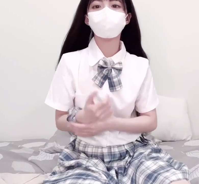 极品妹子@CatmintXX [2v,191M]