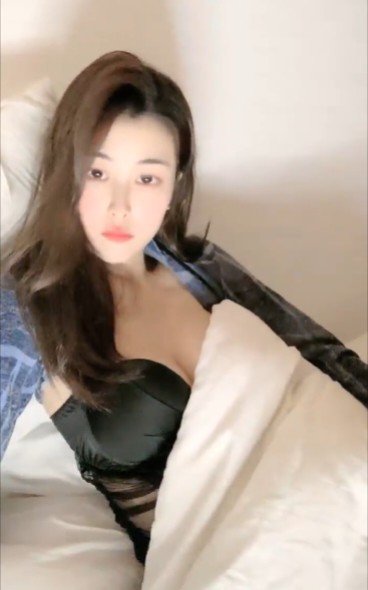 小姨你喜欢的痔疮，这美女痔疮明显【多肉葡萄】女神展示超大痔疮 1780M-福利岛