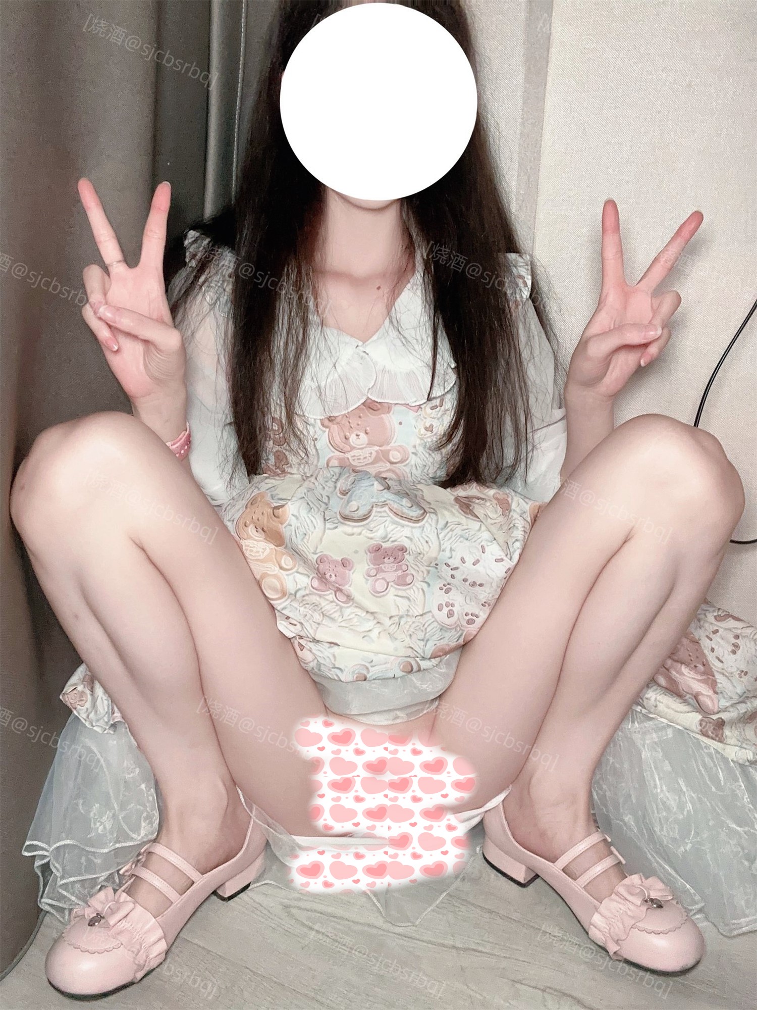 清纯白虎粉B反差女神[烧酒]紫薇喷水看子宫年轻轻就骚到顶了[38V5.7G]-福利岛