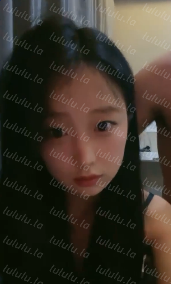 外表甜美美少女