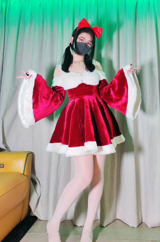 Naimi奶咪-[OnlyFans] 2022年12月合集 [1.83G]
